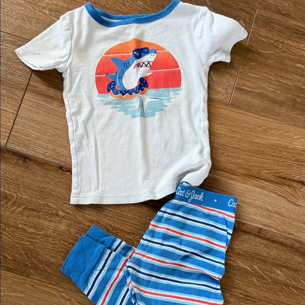 Cat & Jack Kids Shark Pajama Set - White and Blue Stripes